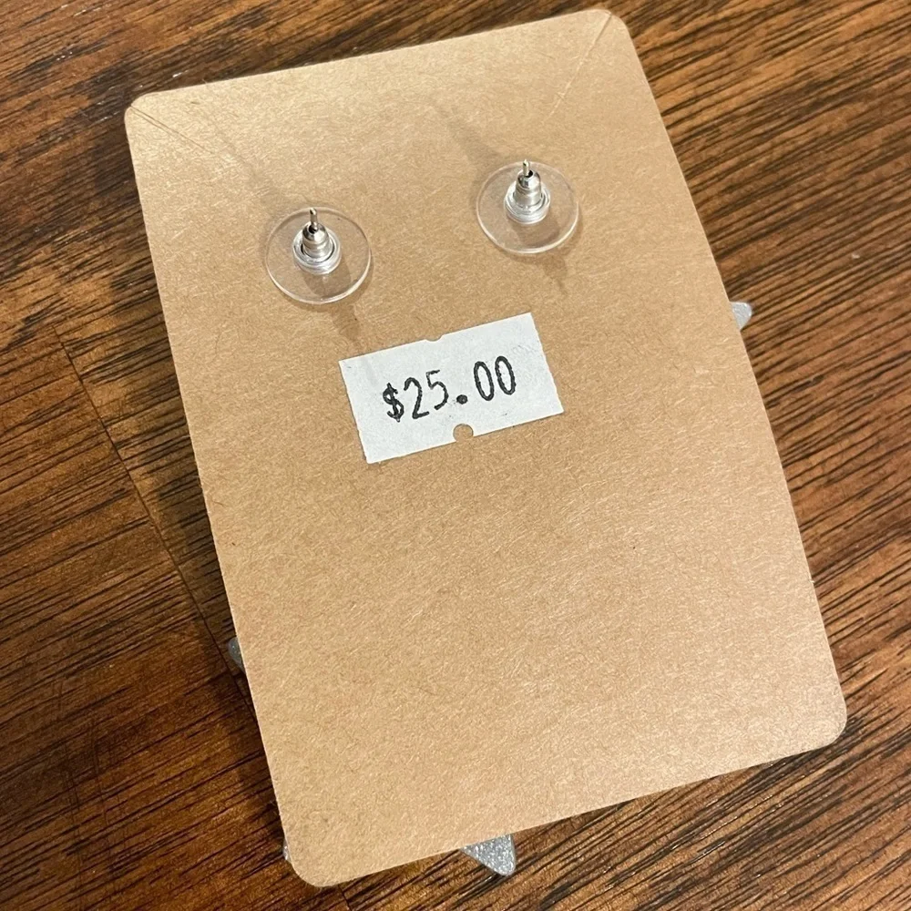 N/A star earrings